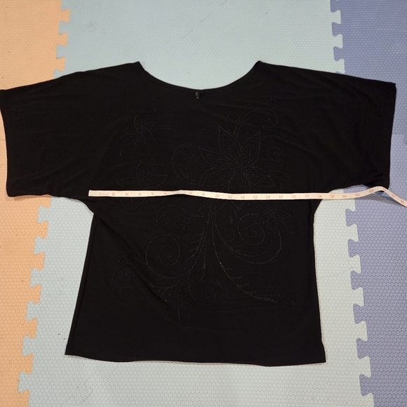 Bleeker & McDougal Elegant Embroidered Short Sleeve Black Women's Top Size L - Picture 4 of 6